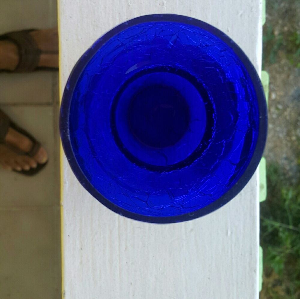 Vase - Picture 2 of 3